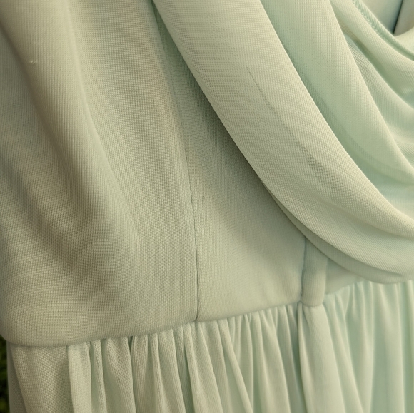 David's Bridal Grecian dress Meadow size 6 - Picture 6 of 6